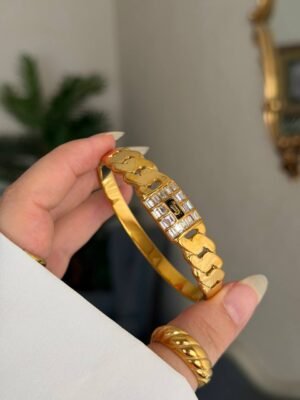 اساور