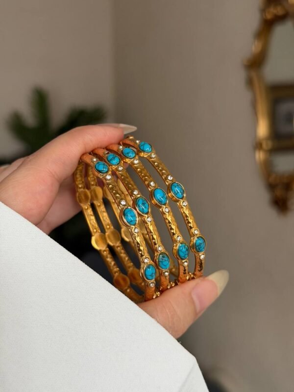 اساور